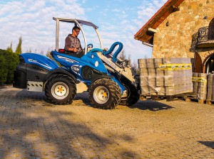 MultiOne Mini loader GT950 with pallet fork