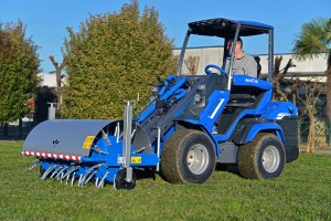 MultiOne mini loader 7 series with core aerator